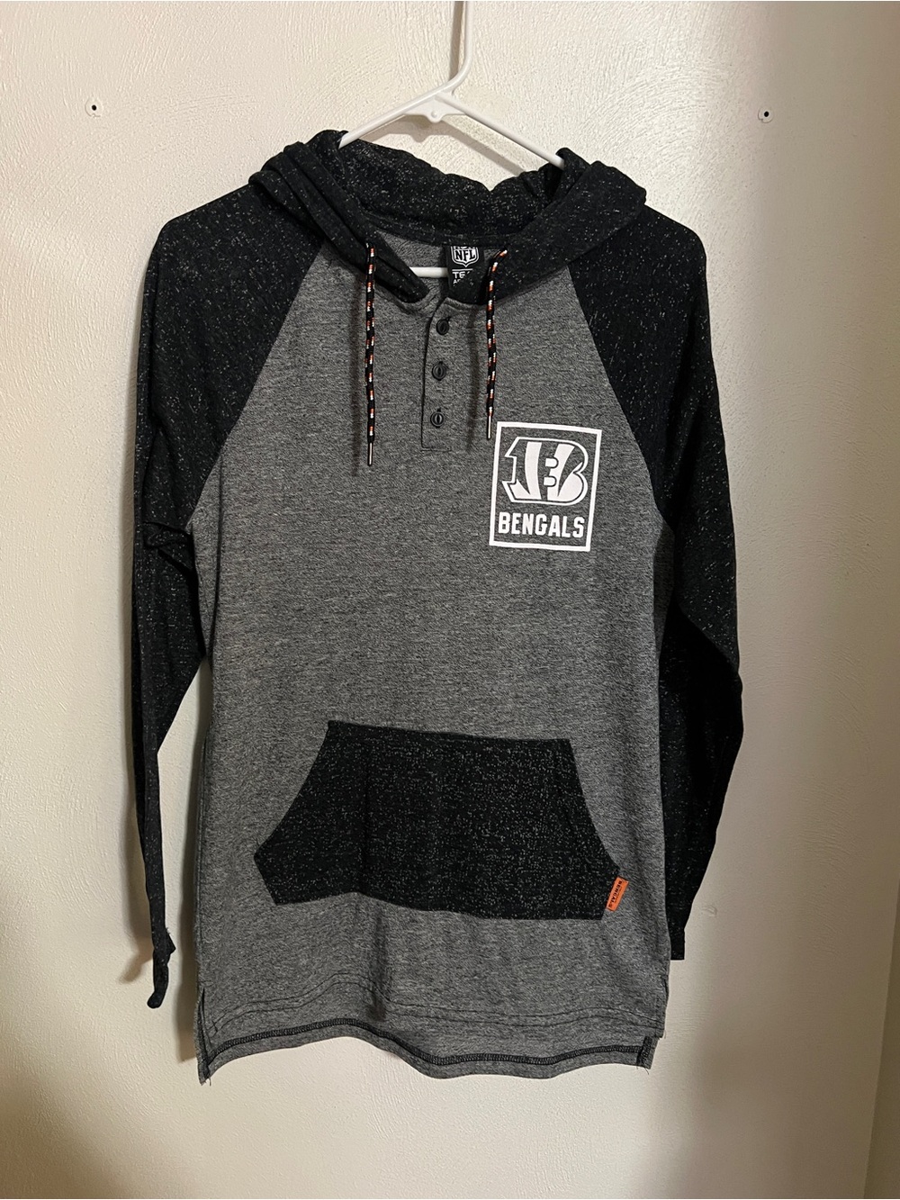 NFL Cincinnati Bengals Hooded Henley Long Sleeve T Shirt Grey Black Men's Sz S